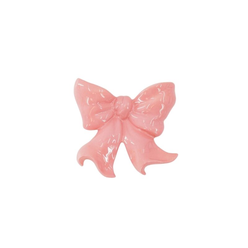 Ihana rusetin mallinen seinäkoriste jota voit käyttää sellaisenaan tai maljakkona. Koriste on umpinainen ja lasitettu myös sisältä joten se kestää vettä